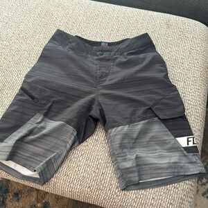 Men’s (34) Fox Biking Shorts